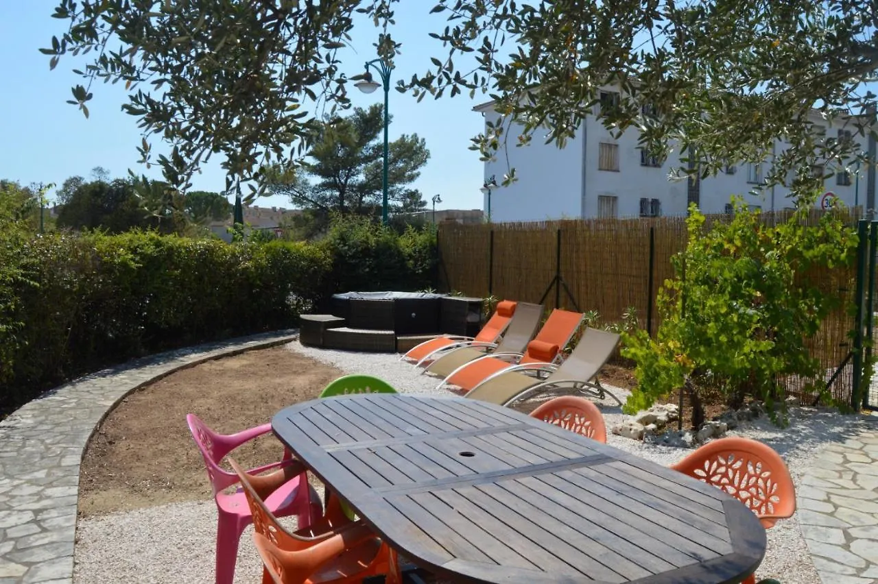 Villa Rose Le Muy 0*,  France
