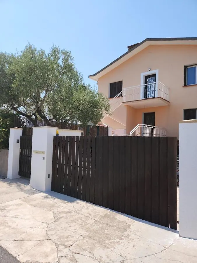 Villa Rose Le Muy 0*,  France